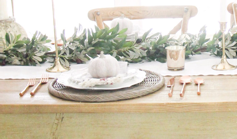 Hosting: Casual Fall Table