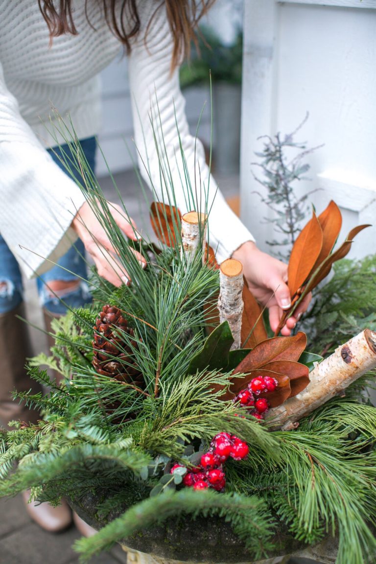 How I styled my front porch for Christmas
