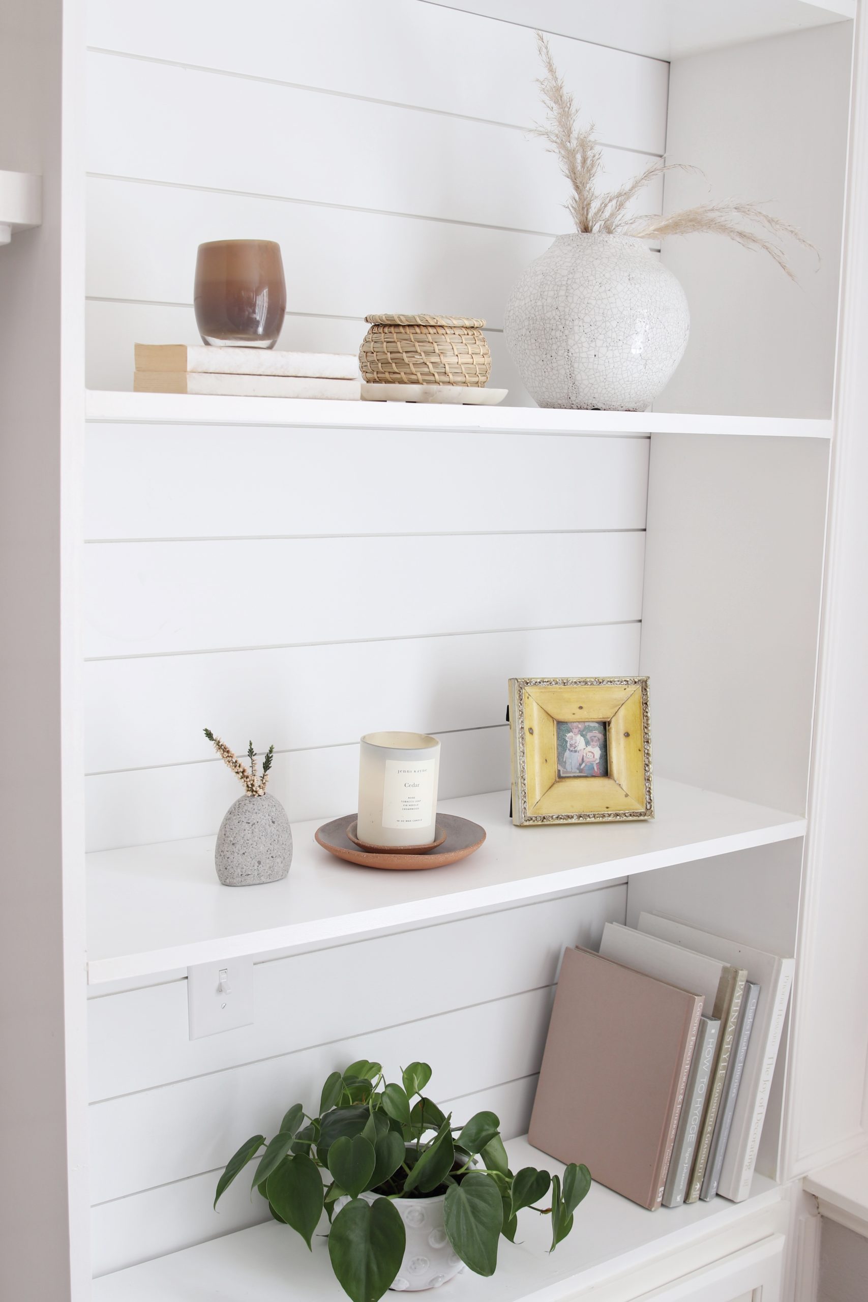 How to style your shelves - Lemon Grove Lane