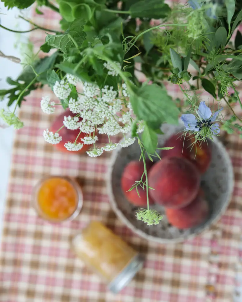 peach bourbon jam