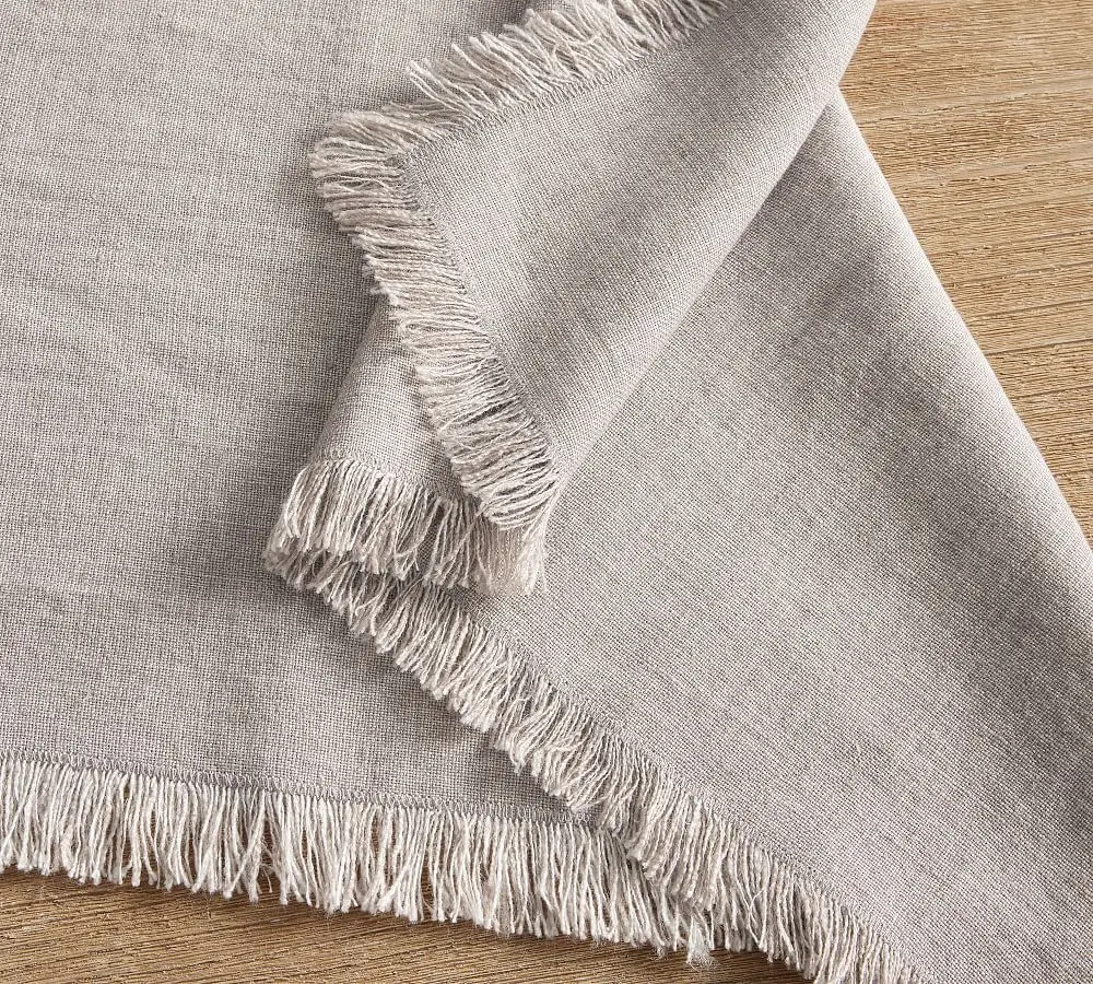 Thanksgiving table deocr