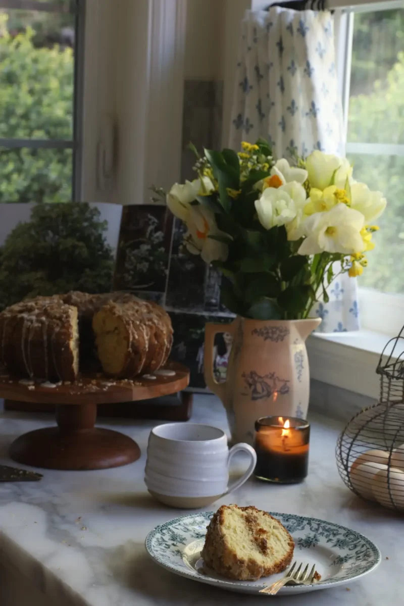 Coffee Cake with Cinnamon Steusel