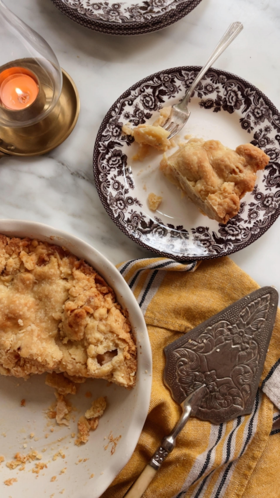 Aunt Pat's Southern Apple Pie