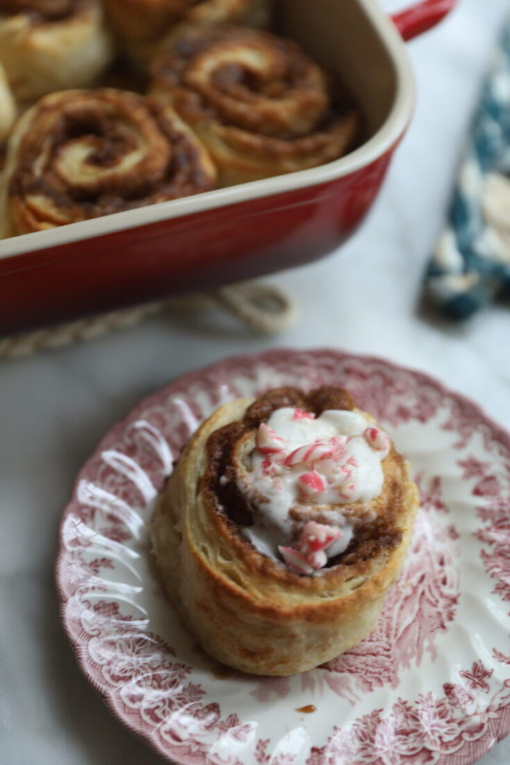 christmas eve cinnamon rolls