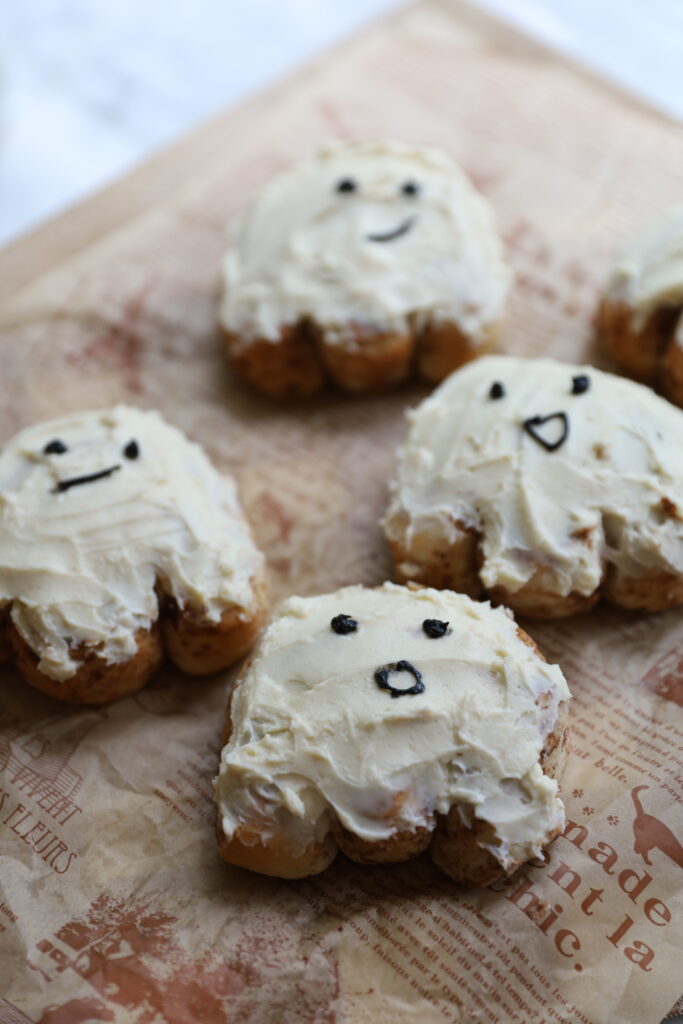 Quick Ghost Cinnamon Rolls