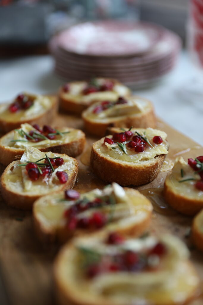 Pomegranate Brie Bites