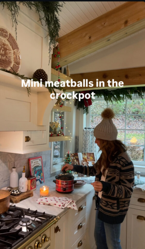 mini meatballs in the crockpot