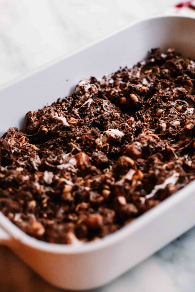 easy no-bake rocky road bars