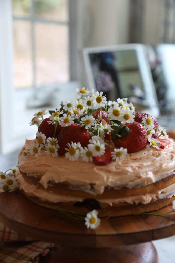 Old-Fashioned Strawberry Cake with Cream Cheese FRosting]