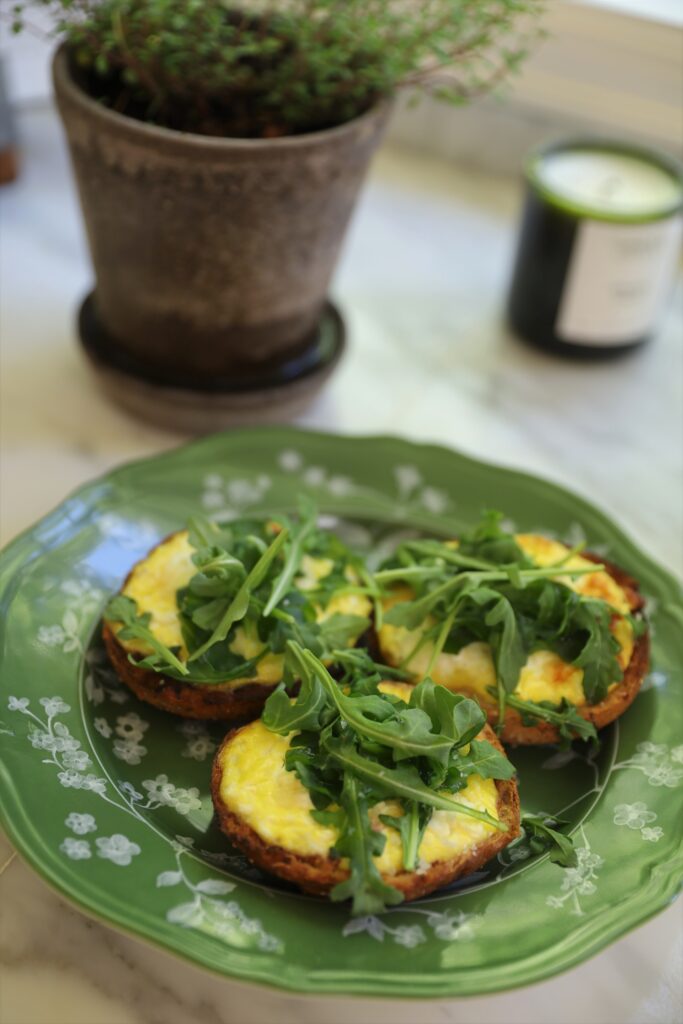 cottage cheese bagel bake