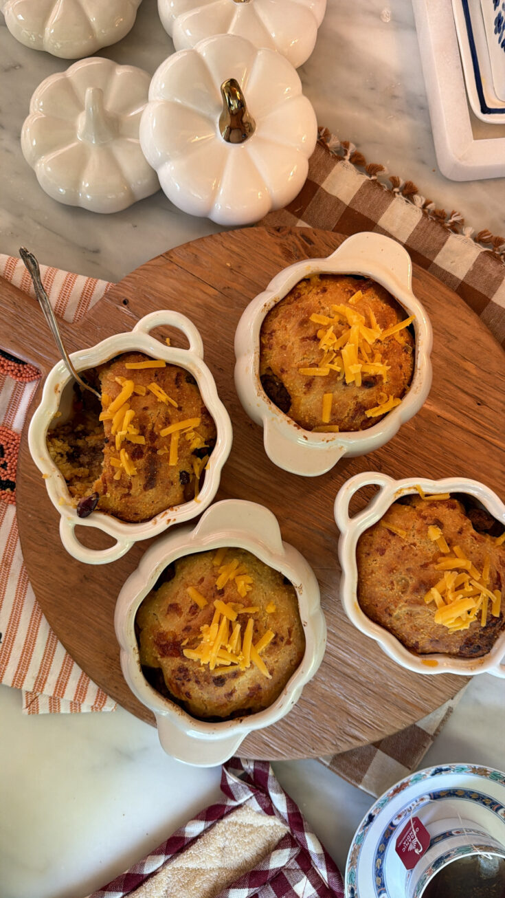 chili pot pie with honey cornbread