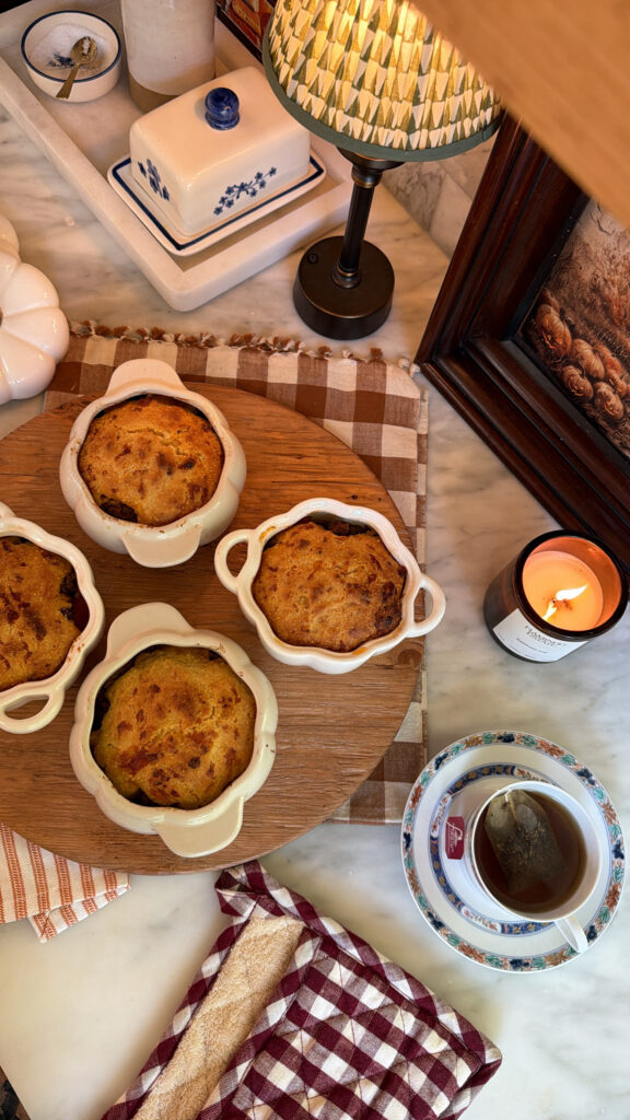 chili pot pie with honey cornbread